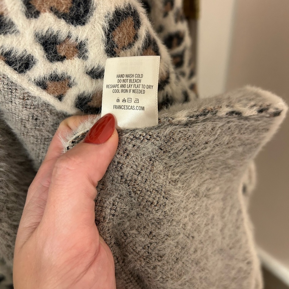 Alya Francesca’s Leopard Cheetah Open Front Long Cardigan Sweater Medium - Picture 7 of 10